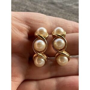 Vintage Clip Ons Earrings Three Faux Pearls Gold Tone Estate